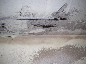 Which company performs expert slab leak repair in Riverside, CA?